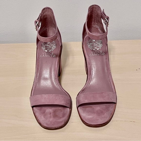 Vince Camuto Kreestey Ankle Strap Sandal - 5.5 M - ROSE SMOKE SUEDE - Picture 4 of 10